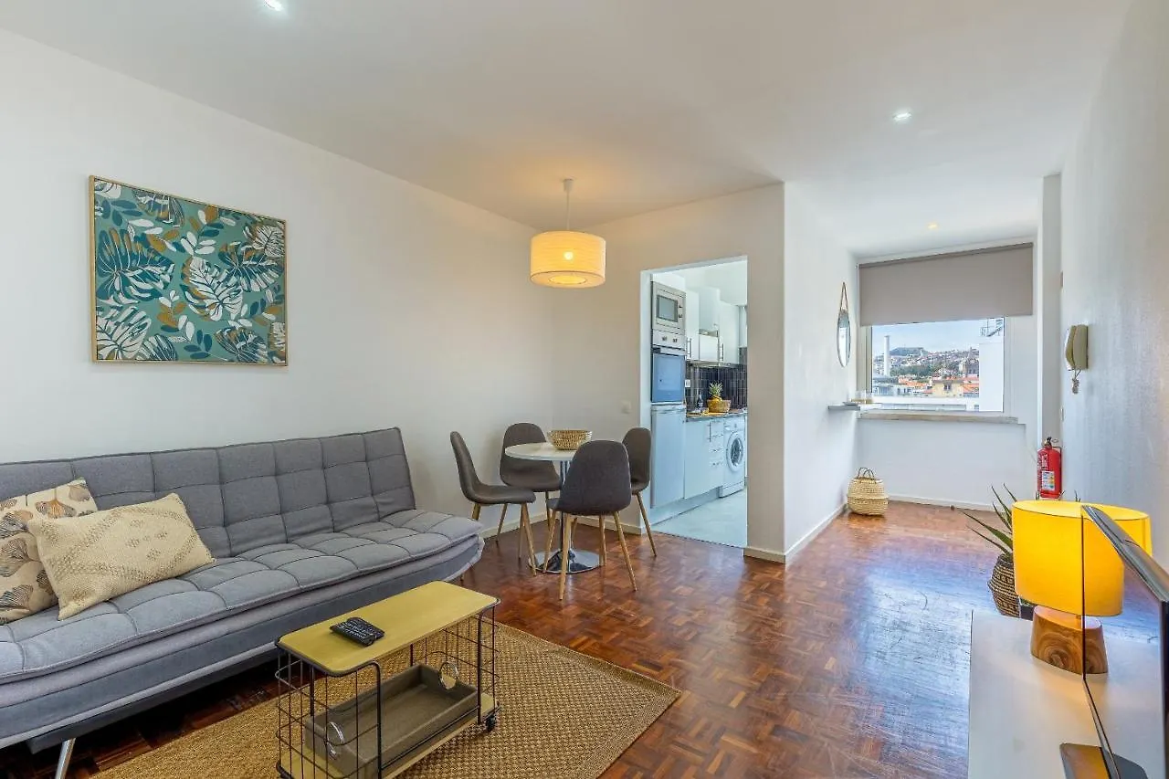 Flat With Balcony At Downtown By Farmers Market Funchal